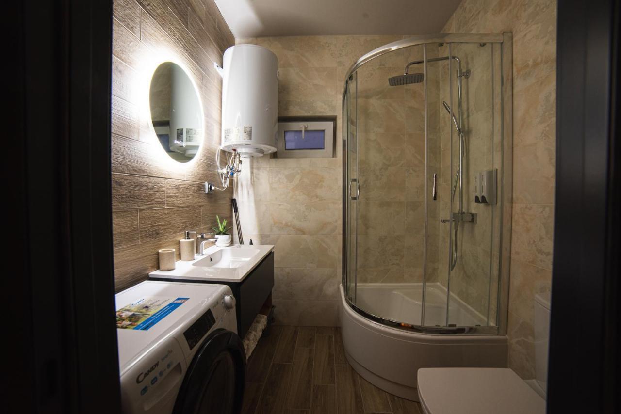 Luxury Apartments Petofi Ужгород Екстериор снимка