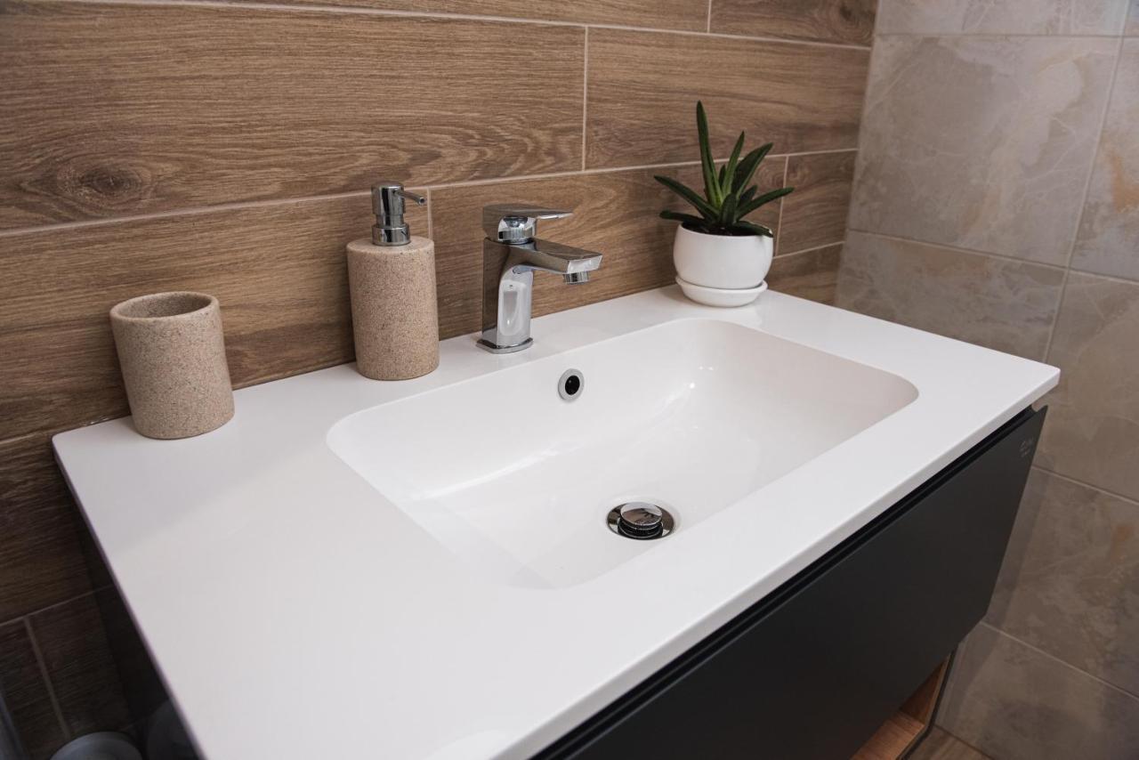 Luxury Apartments Petofi Ужгород Екстериор снимка